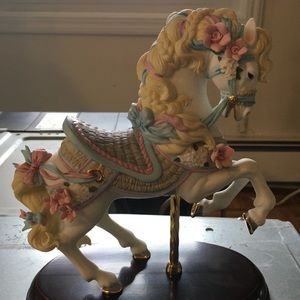 Lenox Carousel Collection 🎠